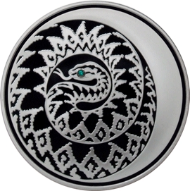 Оборотная сторона серебряной памятной монеты номиналом 3 рубля 2013 года "Змея со вставкой из камня" серии "Лунный календарь".